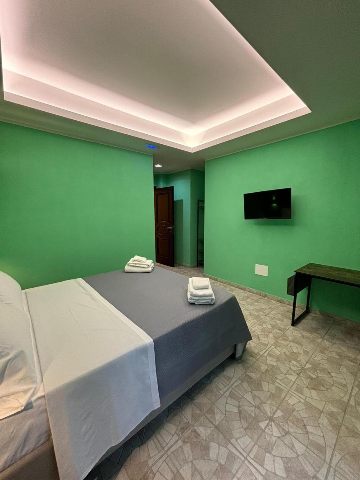 Domus Arco Romano Guest House Итри Экстерьер фото