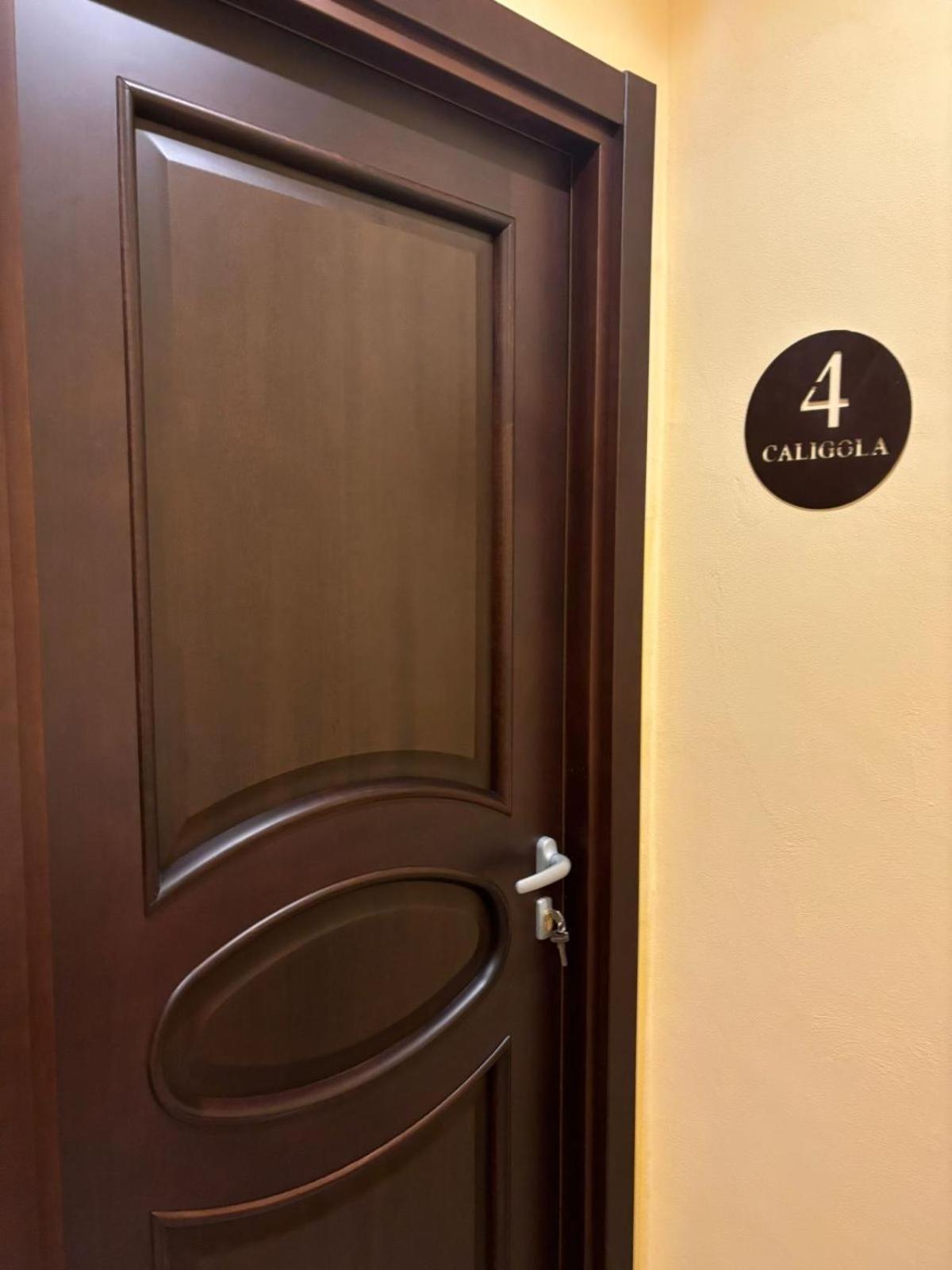 Domus Arco Romano Guest House Итри Экстерьер фото