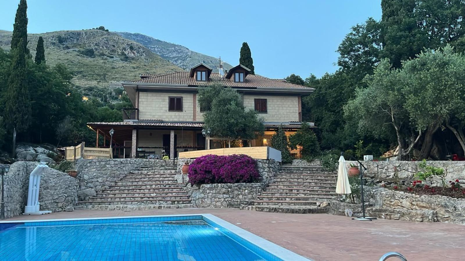 Domus Arco Romano Guest House Итри Экстерьер фото